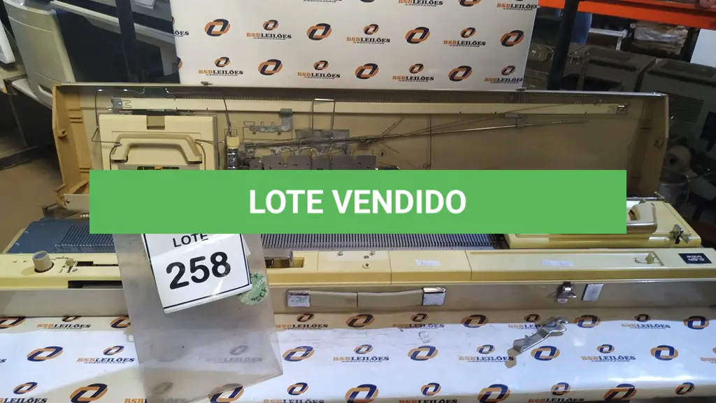 LOTE 258