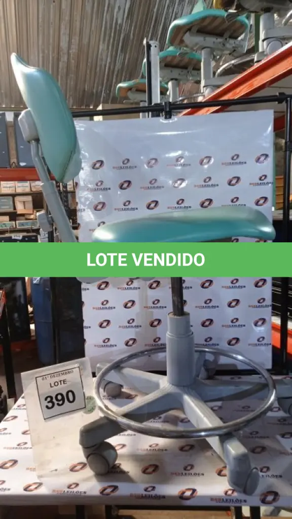 LOTE 390