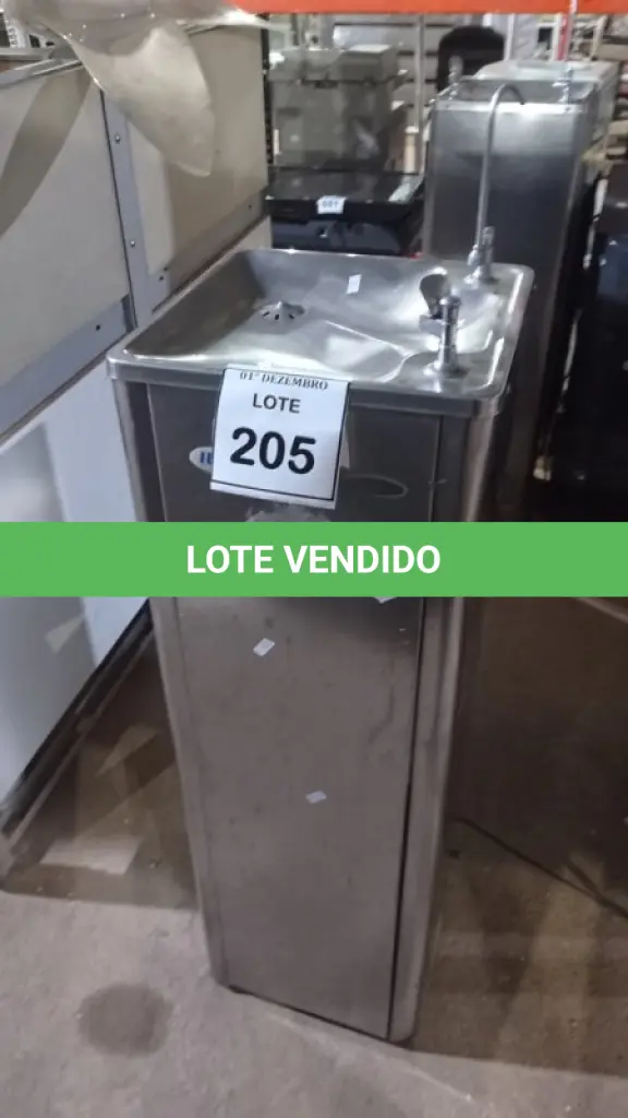 LOTE 205