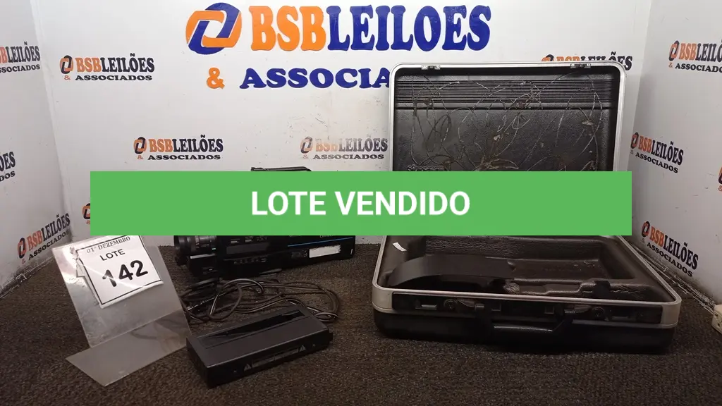 LOTE 142