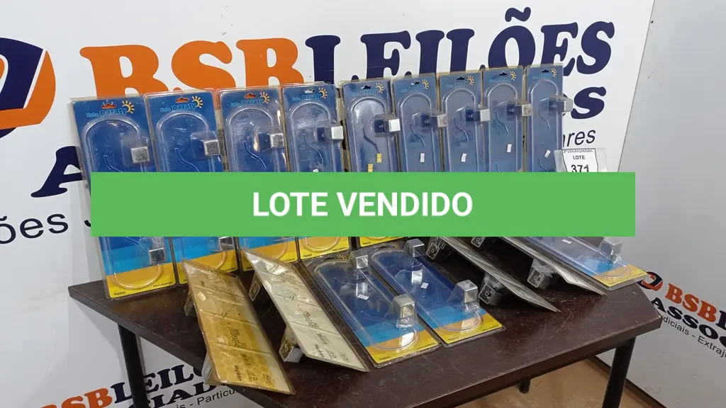 LOTE 371