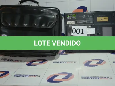LOTE 001 - 01 NOTEBOOK MARCA HP COM MALETA.(NO ESTADO)