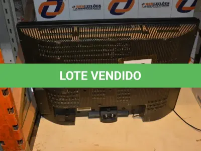 LOTE 023 - 01 TV 26” SEMP TOSHIBA. (NO ESTADO)