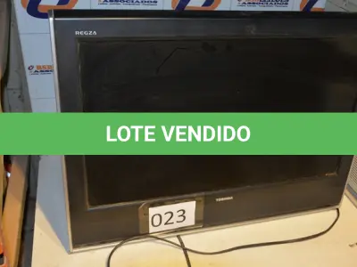 LOTE 023 - 01 TV 26” SEMP TOSHIBA. (NO ESTADO)