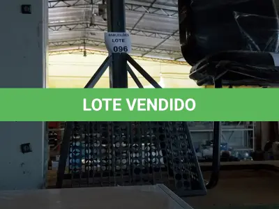 LOTE 096 - 01 LIXEIRA DE FERRO. (NO ESTADO, NÃO SABEMOS SE FUNCIONA. LEILÃO NÃO TEM GARANTIA E NEM DEVOLUÇÃO.)