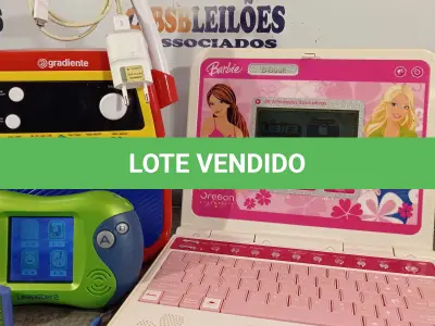 LOTE 469 - 01 JOGO LEAPSTER, 01 NOTEBOOK DA BARBIE E 01 SOM MEU PRIMEIRO GRADIENTE. (NO ESTADO, LEILÃO NÃO TEM GARANTIA E NEM DEVOLUÇÃO, SUJEITO A POSSÍVEIS AVARIAS VISÍVEIS/OCULTAS E/OU AUSÊNCIA DE COMPONENTES).