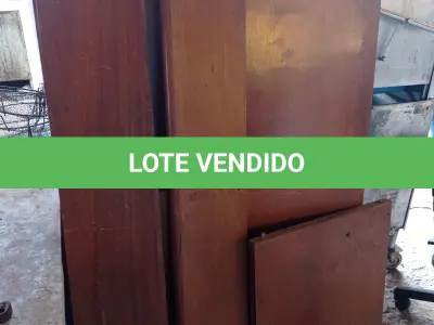 LOTE 436 - 01 LOTE COM VÁRIAS PORTAS E RECORTES DE MADEIRA COMPENSADO. (NO ESTADO, LEILÃO NÃO TEM GARANTIA E NEM DEVOLUÇÃO, SUJEITO A POSSÍVEIS AVARIAS VISÍVEIS/OCULTAS E/OU AUSÊNCIA DE COMPONENTES).