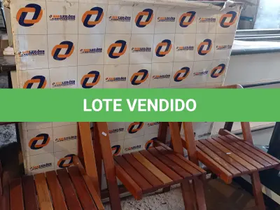 LOTE 421 - 04 CADEIRAS DOBRÁVEIS EM MADEIRA (NO ESTADO, LEILÃO NÃO TEM GARANTIA E NEM DEVOLUÇÃO, SUJEITO A POSSÍVEIS AVARIAS VISÍVEIS/OCULTAS E/OU AUSÊNCIA DE COMPONENTES).