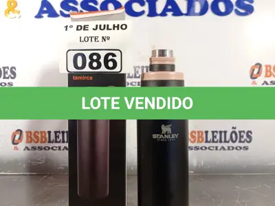LOTE 086 - 01 GARRAFA STANLEY. (NO ESTADO, LEILÃO NÃO TEM GARANTIA E NEM DEVOLUÇÃO, SUJEITO A POSSÍVEIS AVARIAS VISÍVEIS/OCULTAS E/OU AUSÊNCIA DE COMPONENTES).
