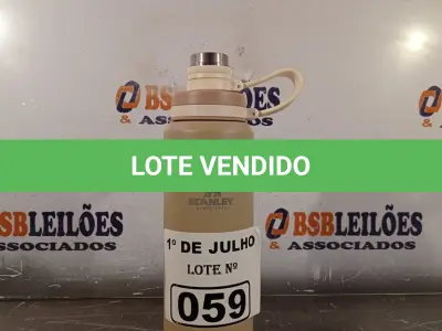 LOTE 059 - 01 GARRAFA STANLEY. (NO ESTADO, LEILÃO NÃO TEM GARANTIA E NEM DEVOLUÇÃO, SUJEITO A POSSÍVEIS AVARIAS VISÍVEIS/OCULTAS E/OU AUSÊNCIA DE COMPONENTES).