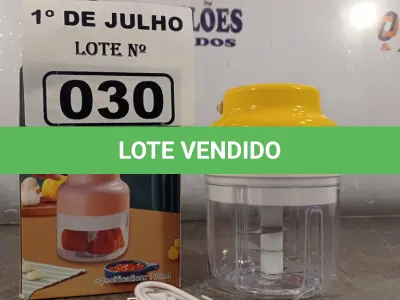 LOTE 030 - 01 TRITURADOR DE ALIMENTOS. (NO ESTADO, LEILÃO NÃO TEM GARANTIA E NEM DEVOLUÇÃO, SUJEITO A POSSÍVEIS AVARIAS VISÍVEIS/OCULTAS E/OU AUSÊNCIA DE COMPONENTES).