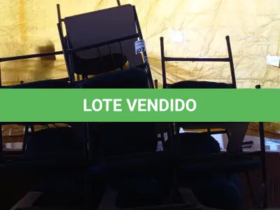 LOTE 407 - 10 CADEIRAS DE AUDITÓRIO. (NO ESTADO, LEILÃO NÃO TEM GARANTIA E NEM DEVOLUÇÃO, SUJEITO A POSSÍVEIS AVARIAS VISÍVEIS/OCULTAS E/OU AUSÊNCIA DE COMPONENTES).