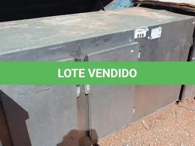 LOTE 519 - 01 BALCÃO EM INOX COM 02 PORTAS. (NO ESTADO, LEILÃO NÃO TEM GARANTIA E NEM DEVOLUÇÃO, SUJEITO A POSSÍVEIS AVARIAS VISÍVEIS/OCULTAS E/OU AUSÊNCIA DE COMPONENTES).