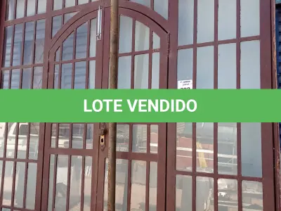 LOTE 392 - 01 PORTA DE FERRO MEDINDO 2,46 DE ALTURA X 2,36 LARGURA (DENTRO ADENTRO) (NO ESTADO, LEILÃO NÃO TEM GARANTIA E NEM DEVOLUÇÃO, SUJEITO A POSSÍVEIS AVARIAS VISÍVEIS/OCULTAS E/OU AUSÊNCIA DE COMPONENTES).