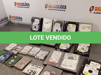 LOTE 129 - 01 LOTE COM VÁRIOS HARD DISC MARCAS E MODELOS DIVERSOS. (NO ESTADO, LEILÃO NÃO TEM GARANTIA E NEM DEVOLUÇÃO, SUJEITO A POSSÍVEIS AVARIAS VISÍVEIS/OCULTAS E/OU AUSÊNCIA DE COMPONENTES).