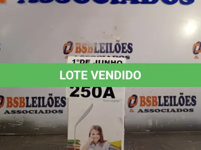 LOTE 250 - 01 LUMINÁRIA DE LED. (NO ESTADO, LEILÃO NÃO TEM GARANTIA E NEM DEVOLUÇÃO, SUJEITO A POSSÍVEIS AVARIAS VISÍVEIS/OCULTAS E/OU AUSÊNCIA DE COMPONENTES).