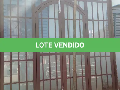 LOTE 392 - 01 PORTA DE FERRO MEDINDO 2,46 DE ALTURA X 2,36 LARGURA (DENTRO ADENTRO) (NO ESTADO, LEILÃO NÃO TEM GARANTIA E NEM DEVOLUÇÃO, SUJEITO A POSSÍVEIS AVARIAS VISÍVEIS/OCULTAS E/OU AUSÊNCIA DE COMPONENTES).