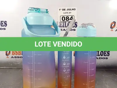 LOTE 084 - 01 KIT COM 03 GARRAFAS SENDO 01 DE 2 LITROS. (NO ESTADO, LEILÃO NÃO TEM GARANTIA E NEM DEVOLUÇÃO, SUJEITO A POSSÍVEIS AVARIAS VISÍVEIS/OCULTAS E/OU AUSÊNCIA DE COMPONENTES).