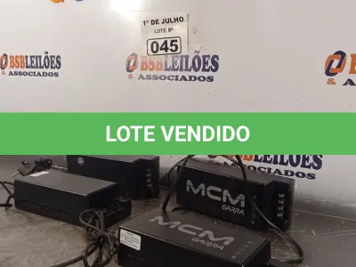 LOTE 045 - 04 FONTES 12V MARCAS MCM. (NO ESTADO, LEILÃO NÃO TEM GARANTIA E NEM DEVOLUÇÃO, SUJEITO A POSSÍVEIS AVARIAS VISÍVEIS/OCULTAS E/OU AUSÊNCIA DE COMPONENTES).