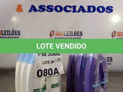 LOTE 080 - 06 FRASCOS DE SHAMPOO ANTICOCEIRA HEAD&SHOUDERS 200ML E 06 FRASCOS DE CONDICIONADOR AUSSIE 180ML. (NO ESTADO, LEILÃO NÃO TEM GARANTIA E NEM DEVOLUÇÃO, SUJEITO A POSSÍVEIS AVARIAS VISÍVEIS/OCULTAS E/OU AUSÊNCIA DE COMPONENTES).