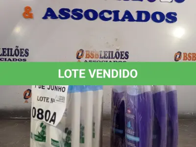 LOTE 080 - 06 FRASCOS DE SHAMPOO ANTICOCEIRA HEAD&SHOUDERS 200ML E 06 FRASCOS DE CONDICIONADOR AUSSIE 180ML. (NO ESTADO, LEILÃO NÃO TEM GARANTIA E NEM DEVOLUÇÃO, SUJEITO A POSSÍVEIS AVARIAS VISÍVEIS/OCULTAS E/OU AUSÊNCIA DE COMPONENTES).