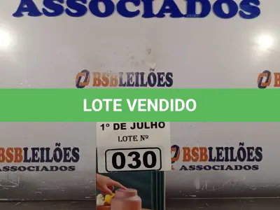 LOTE 030 - 01 TRITURADOR DE ALIMENTOS. (NO ESTADO, LEILÃO NÃO TEM GARANTIA E NEM DEVOLUÇÃO, SUJEITO A POSSÍVEIS AVARIAS VISÍVEIS/OCULTAS E/OU AUSÊNCIA DE COMPONENTES).