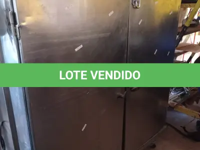 LOTE 416 - 01 ARMÁRIO PARA BANDEJAS EM AÇO INOX COM 02 PORTAS. (NO ESTADO, LEILÃO NÃO TEM GARANTIA E NEM DEVOLUÇÃO, SUJEITO A POSSÍVEIS AVARIAS VISÍVEIS/OCULTAS E/OU AUSÊNCIA DE COMPONENTES).