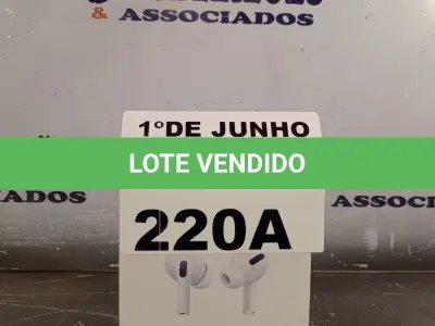 LOTE 220 - 01 FONE DE OUVIDO WIRELESS. (NO ESTADO, LEILÃO NÃO TEM GARANTIA E NEM DEVOLUÇÃO, SUJEITO A POSSÍVEIS AVARIAS VISÍVEIS/OCULTAS E/OU AUSÊNCIA DE COMPONENTES).