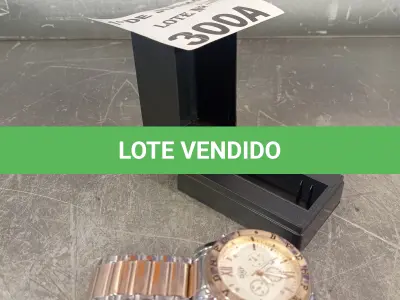 LOTE 300 - 01 RELÓGIO DE PULSO ANALÓGICO. (NO ESTADO, LEILÃO NÃO TEM GARANTIA E NEM DEVOLUÇÃO, SUJEITO A POSSÍVEIS AVARIAS VISÍVEIS/OCULTAS E/OU AUSÊNCIA DE COMPONENTES).