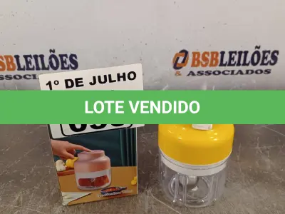 LOTE 030 - 01 TRITURADOR DE ALIMENTOS. (NO ESTADO, LEILÃO NÃO TEM GARANTIA E NEM DEVOLUÇÃO, SUJEITO A POSSÍVEIS AVARIAS VISÍVEIS/OCULTAS E/OU AUSÊNCIA DE COMPONENTES).