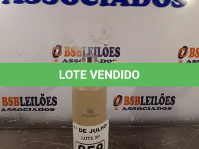 LOTE 059 - 01 GARRAFA STANLEY. (NO ESTADO, LEILÃO NÃO TEM GARANTIA E NEM DEVOLUÇÃO, SUJEITO A POSSÍVEIS AVARIAS VISÍVEIS/OCULTAS E/OU AUSÊNCIA DE COMPONENTES).