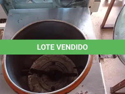 LOTE 428 - 01 BATEDEIRA DE MASSAS INDUSTRIAL. (NO ESTADO, LEILÃO NÃO TEM GARANTIA E NEM DEVOLUÇÃO, SUJEITO A POSSÍVEIS AVARIAS VISÍVEIS/OCULTAS E/OU AUSÊNCIA DE COMPONENTES).
