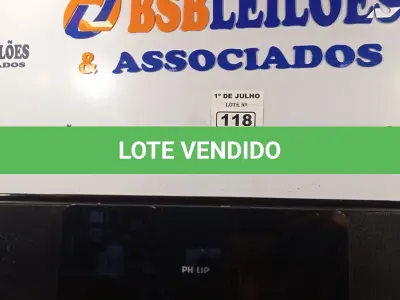 LOTE 118 - 01 APARELHO DE SOM MARCA PHILIPS. (NO ESTADO, LEILÃO NÃO TEM GARANTIA E NEM DEVOLUÇÃO, SUJEITO A POSSÍVEIS AVARIAS VISÍVEIS/OCULTAS E/OU AUSÊNCIA DE COMPONENTES).