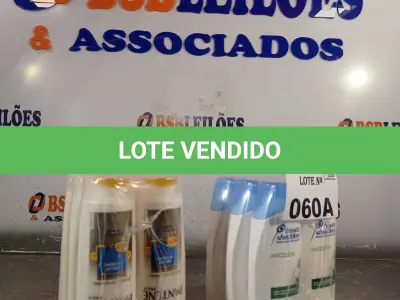 LOTE 060 - 06 FRASCOS DE SHAMPOO ANTICOCEIRA HEAD&SHOUDERS 200ML E 06 FRASCOS DE CONDICIONADOR PANTENE PRO-V BRILHO EXTREMO 175ML. (NO ESTADO, LEILÃO NÃO TEM GARANTIA E NEM DEVOLUÇÃO, SUJEITO A POSSÍVEIS AVARIAS VISÍVEIS/OCULTAS E/OU AUSÊNCIA DE COMPONENTES).