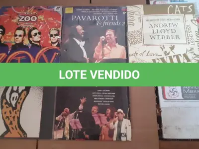 LOTE 234 - 20 DISCOS LAZER TODOS EM ÓTIMO ESTADO DE CONSERVAÇÃO. (NO ESTADO)