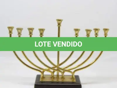 LOTE 149 - 01 CASTIÇAL CANDELABRO IMPORTADO EM METAL TAMANHO,28 X 20CM. (NO ESTADO)