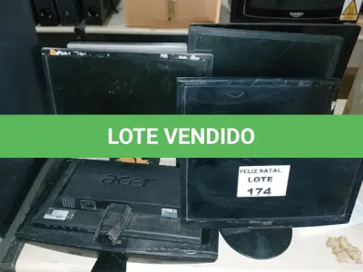 LOTE 174 - 8 MONITORES (NO ESTADO SEM GARANTIA DE FUNCIONAMENTO, SUJEITO A POSSÍVEIS AVARIAS VISÍVEIS/OCULTAS E/OU AUSÊNCIA DE COMPONENTES)