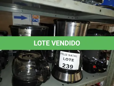 LOTE 239 - 5 CAFETEIRAS (NO ESTADO SEM GARANTIA DE FUNCIONAMENTO, SUJEITO A POSSÍVEIS AVARIAS VISÍVEIS/OCULTAS E/OU AUSÊNCIA DE COMPONENTES)