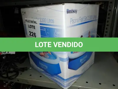LOTE 226 - PISCINA INFLÁVEL FAST SET DE 2300 LITROS BESTWAY (NO ESTADO SEM GARANTIA DE FUNCIONAMENTO, SUJEITO A POSSÍVEIS AVARIAS VISÍVEIS/OCULTAS E/OU AUSÊNCIA DE COMPONENTES)