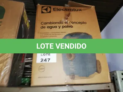 LOTE 247 - ASPIRADOR DE PÓ E ÁGUA ELECTROLUX FLEX (NO ESTADO SEM GARANTIA DE FUNCIONAMENTO, SUJEITO A POSSÍVEIS AVARIAS VISÍVEIS/OCULTAS E/OU AUSÊNCIA DE COMPONENTES)