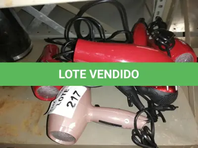 LOTE 217 - 6 SECADORES DE CABELO (NO ESTADO SEM GARANTIA DE FUNCIONAMENTO, SUJEITO A POSSÍVEIS AVARIAS VISÍVEIS/OCULTAS E/OU AUSÊNCIA DE COMPONENTES)