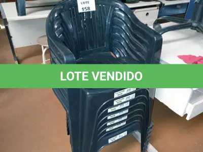 LOTE 158 - 7 CADEIRA POLTRONA DE PLÁSTICO PRETA (NO ESTADO SEM GARANTIA DE FUNCIONAMENTO, SUJEITO A POSSÍVEIS AVARIAS VISÍVEIS/OCULTAS E/OU AUSÊNCIA DE COMPONENTES)