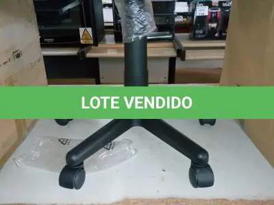 LOTE 176 - CADEIRA GAMER (NO ESTADO SEM GARANTIA DE FUNCIONAMENTO, SUJEITO A POSSÍVEIS AVARIAS VISÍVEIS/OCULTAS E/OU AUSÊNCIA DE COMPONENTES)