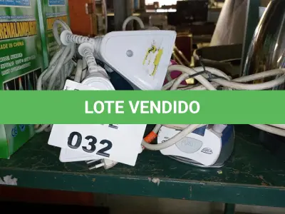 LOTE 032 - 04 FERROS DE PASSAR SENDO 02 FERROS JÚPITER MALLORY, 01 FERRO BLACK DECKER, 01 FERRO PHILCO. (NO ESTADO SEM GARANTIA DE FUNCIONAMENTO, SUJEITO A POSSÍVEIS AVARIAS VISÍVEIS/OCULTAS E/OU AUSÊNCIA DE COMPONENTES)