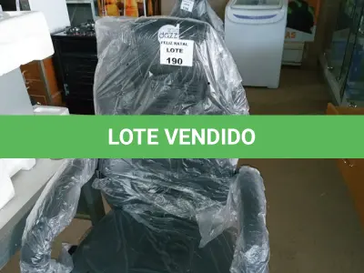LOTE 190 - CADEIRA GAMER (NO ESTADO SEM GARANTIA DE FUNCIONAMENTO, SUJEITO A POSSÍVEIS AVARIAS VISÍVEIS/OCULTAS E/OU AUSÊNCIA DE COMPONENTES)