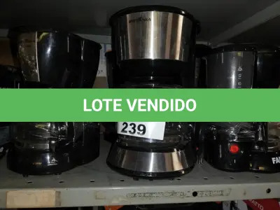 LOTE 239 - 5 CAFETEIRAS (NO ESTADO SEM GARANTIA DE FUNCIONAMENTO, SUJEITO A POSSÍVEIS AVARIAS VISÍVEIS/OCULTAS E/OU AUSÊNCIA DE COMPONENTES)