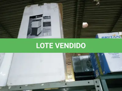 LOTE 044 - LIXEIRA SELETIVA DUPLA INOX COM PEDAL 34 LITROS 2 DIVISÓRIAS (NO ESTADO SEM GARANTIA DE FUNCIONAMENTO, SUJEITO A POSSÍVEIS AVARIAS VISÍVEIS/OCULTAS E/OU AUSÊNCIA DE COMPONENTES)