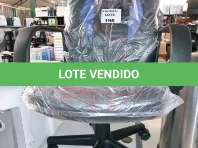 LOTE 196 - CADEIRA GAMER (NO ESTADO SEM GARANTIA DE FUNCIONAMENTO, SUJEITO A POSSÍVEIS AVARIAS VISÍVEIS/OCULTAS E/OU AUSÊNCIA DE COMPONENTES)
