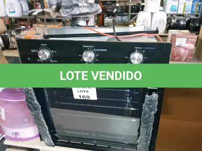 LOTE 169 - FORNO ELÉTRICO DE EMBUTIR ELECTROLUX COM 59 LITROS PRETO (OE60M) 220V (NO ESTADO SEM GARANTIA DE FUNCIONAMENTO, SUJEITO A POSSÍVEIS AVARIAS VISÍVEIS/OCULTAS E/OU AUSÊNCIA DE COMPONENTES)