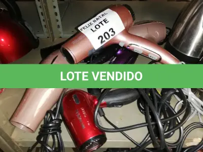 LOTE 203 - 6 SECADORES DE CABELO (NO ESTADO SEM GARANTIA DE FUNCIONAMENTO, SUJEITO A POSSÍVEIS AVARIAS VISÍVEIS/OCULTAS E/OU AUSÊNCIA DE COMPONENTES)